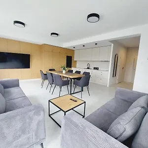 https://przestronny-apartament-ogrdek.krakowhotelspoland.com